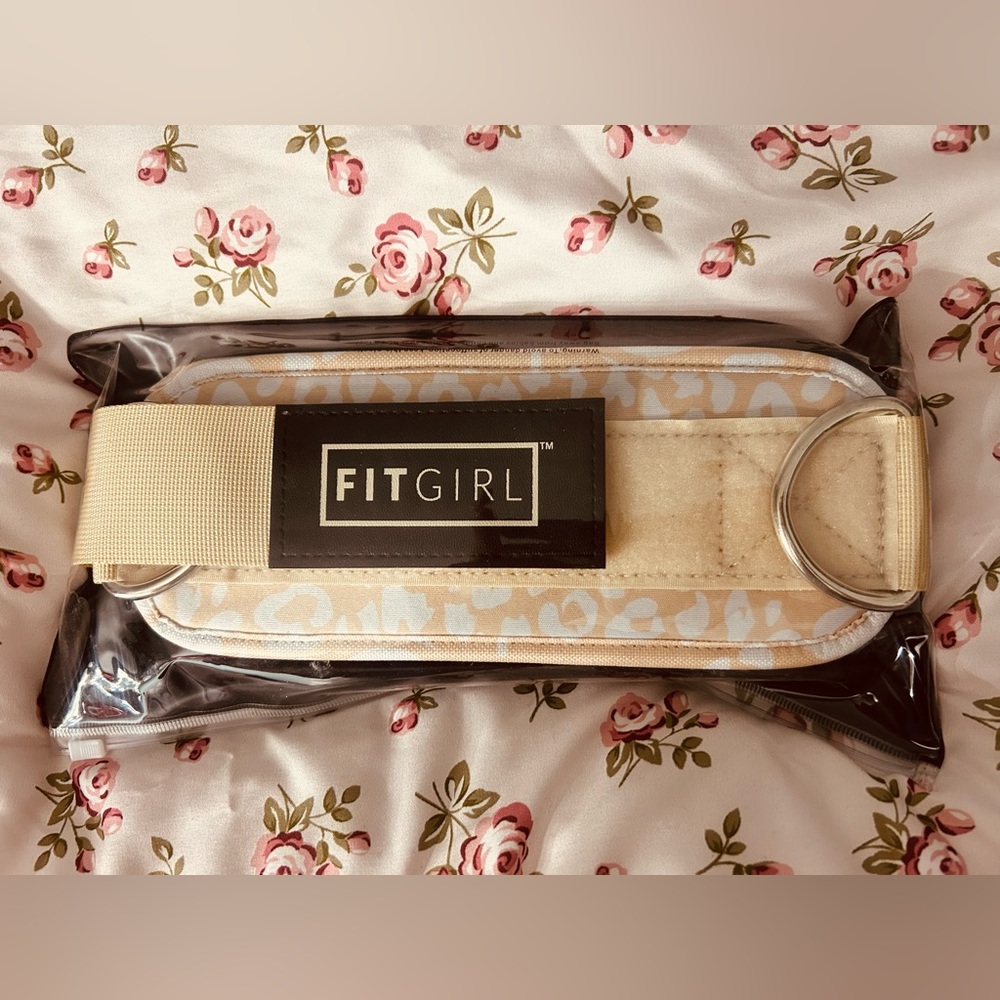 Leopard print women’s gym ankle straps for cable exercise machine